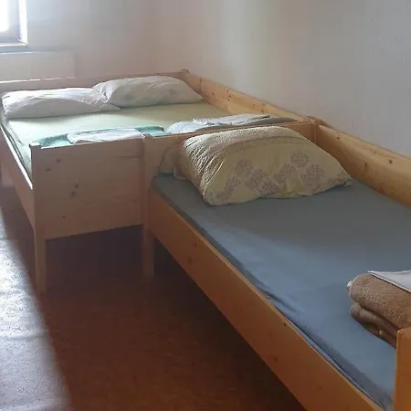 Gostinjska kuća Crnuski Dom