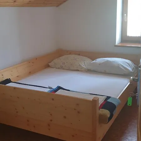 Crnuski Dom Gostinjska kuća