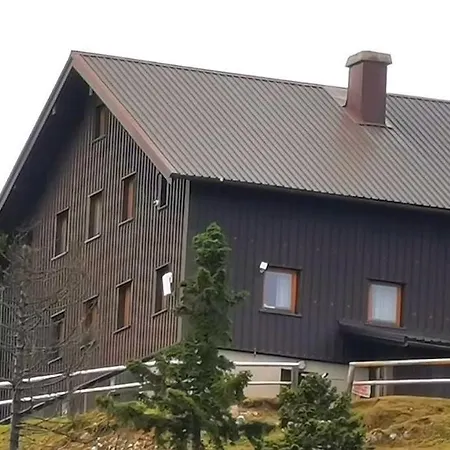 Gostinjska kuća Crnuski Dom